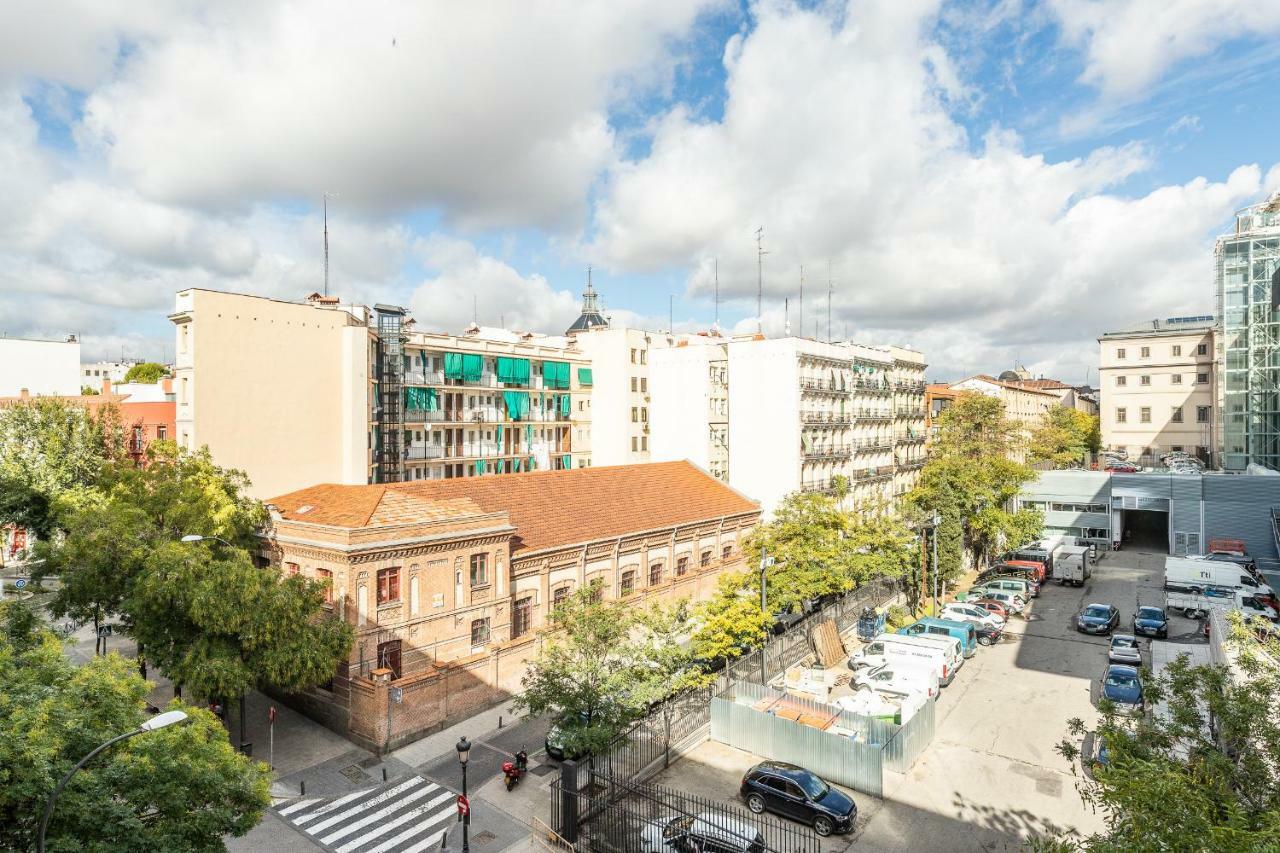 Appartamento Bnbholder Luxe Atocha Station Madrid Esterno foto